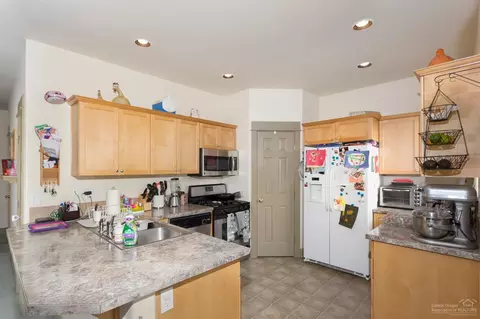 20585 Button Brush Ave, Bend, OR 97702 photo 6