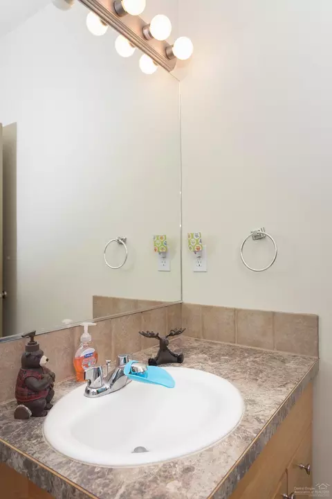 20585 Button Brush Ave, Bend, OR 97702 photo 10