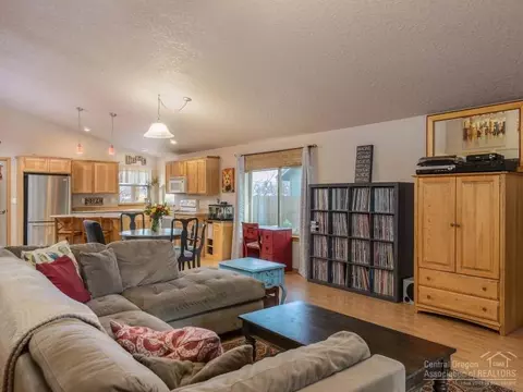 20526 Prospector Loop, Bend, OR 97702 photo 5