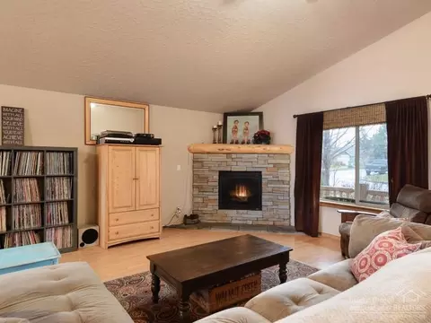 20526 Prospector Loop, Bend, OR 97702 photo 4
