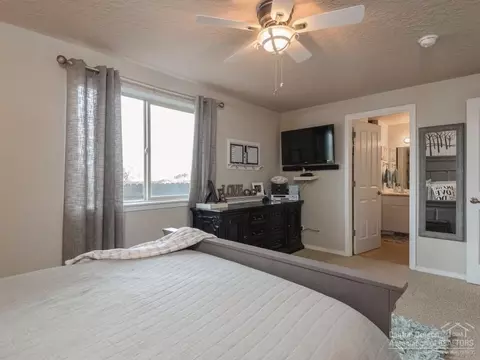 20526 Prospector Loop, Bend, OR 97702 photo 13