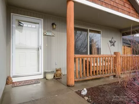 20526 Prospector Loop, Bend, OR 97702 photo 2