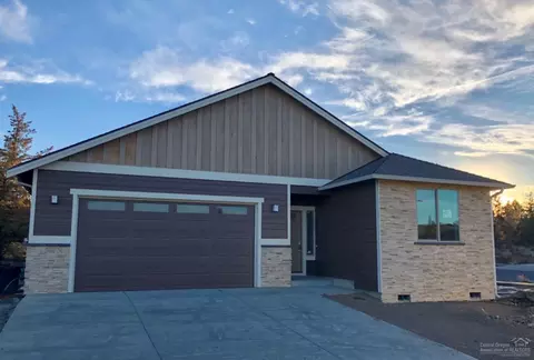 2379 NE Jackson Ave, Bend, OR 97701 photo 1