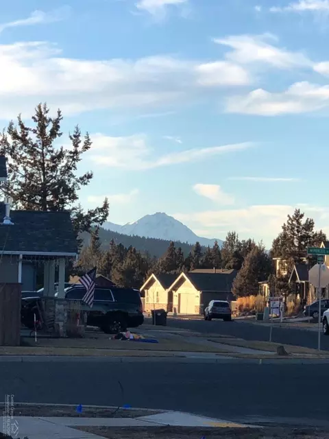 2379 NE Jackson Ave, Bend, OR 97701 photo 7