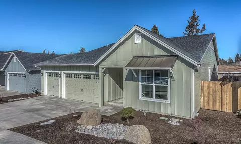 1294 NE Hoover Loop, Bend, OR 97701 photo 19