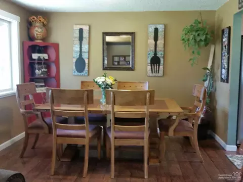 63237 Cimarron Dr, Bend, OR 97701 photo 8