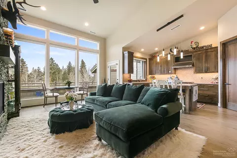 19584 Painted Ridge Loop, Bend, OR 97702 photo 4