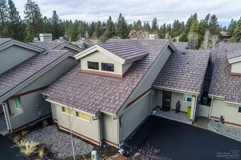 19584 Painted Ridge Loop, Bend, OR 97702 photo 1