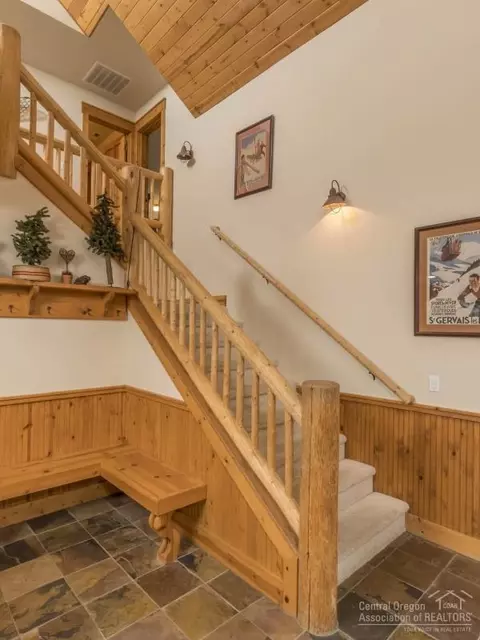 17713 Quelah Ln, Sunriver, OR 97707 photo 3