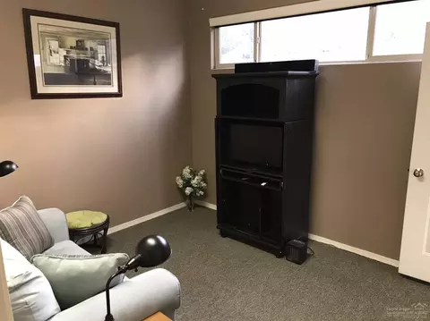 65595 Sisemore Rd, Bend, OR 97701 photo 13