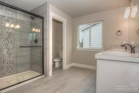 1312 NE Hoover Loop, Bend, OR 97701 photo 20