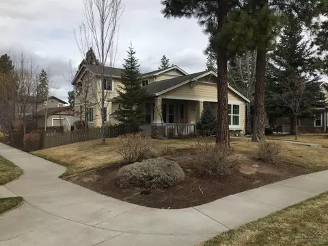 19444 Blue Lake Loop, Bend, OR 97702 photo 1
