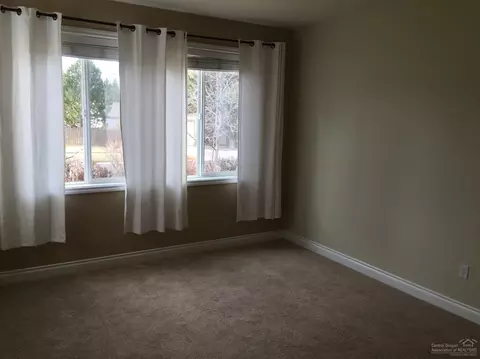 19444 Blue Lake Loop, Bend, OR 97702 photo 9