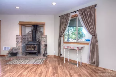 19685 Baker Rd, Bend, OR 97702 photo 6