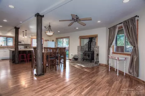 19685 Baker Rd, Bend, OR 97702 photo 5