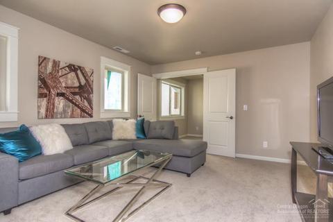 60448 Hedgewood Ln, Bend, OR 97702 photo 17
