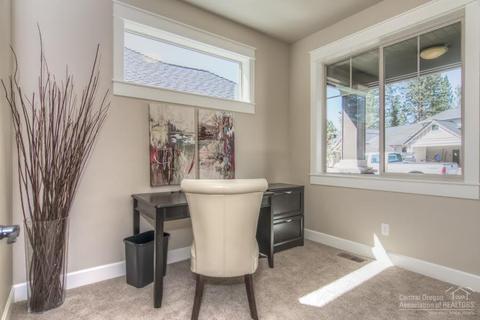 60448 Hedgewood Ln, Bend, OR 97702 photo 13