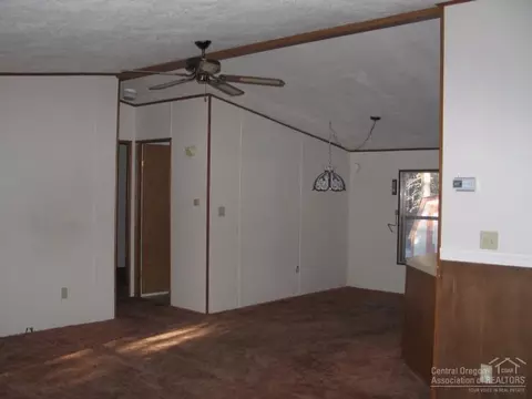 53575 Day Rd, La Pine, OR 97739 photo 9