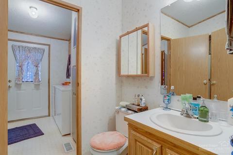 15788 Shellie Ln, La Pine, OR 97739 photo 10