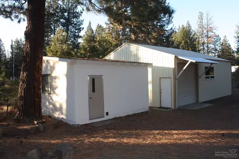 19406 Cherokee Rd, Bend, OR 97702 photo 4