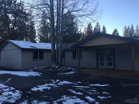 52442 Westley Loop, La Pine, OR 97739 photo 4