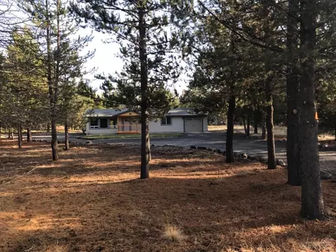 52442 Westley Loop, La Pine, OR 97739 photo 1