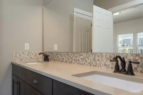 62686 Hawkview Rd, Bend, OR 97701 photo 4