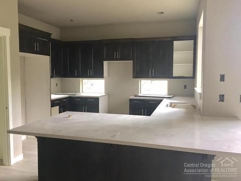 60447 Hedgewood Ln, Bend, OR 97702 photo 22