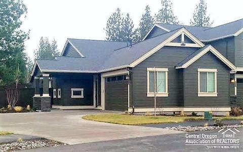 60447 Hedgewood Ln, Bend, OR 97702 photo 1