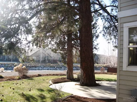 61177 Ridgewater Loop, Bend, OR 97702 photo 20