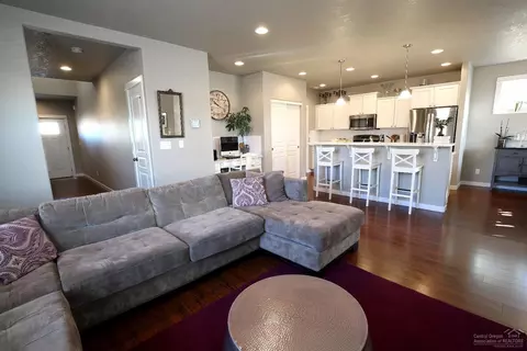 21131 Darnel Ave, Bend, OR 97702 photo 5
