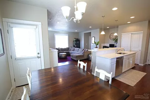 21131 Darnel Ave, Bend, OR 97702 photo 9