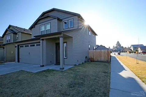 21131 Darnel Ave, Bend, OR 97702 photo 2