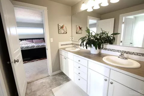 21131 Darnel Ave, Bend, OR 97702 photo 15