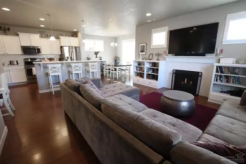 21131 Darnel Ave, Bend, OR 97702 photo 4