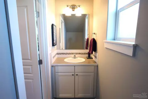 21131 Darnel Ave, Bend, OR 97702 photo 11