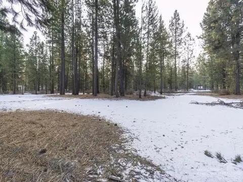 15764 Shellie Ln, La Pine, OR 97739 photo 12
