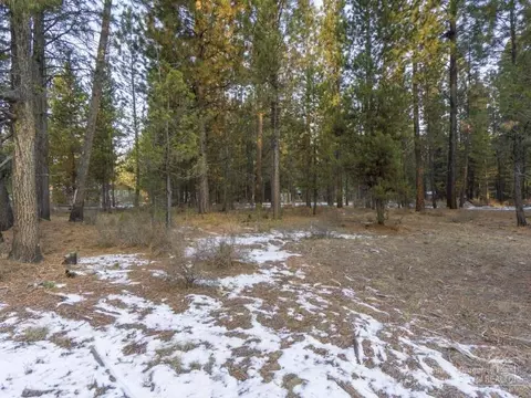 15764 Shellie Ln, La Pine, OR 97739 photo 18