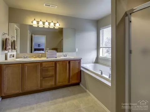 62020 Quail Run Pl, Bend, OR 97701 photo 17