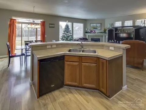 62020 Quail Run Pl, Bend, OR 97701 photo 8