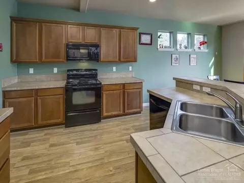 62020 Quail Run Pl, Bend, OR 97701 photo 7
