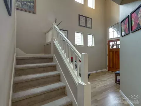 62020 Quail Run Pl, Bend, OR 97701 photo 3