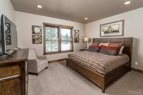 56942 Dancing Rock Loop, Bend, OR 97707 photo 15