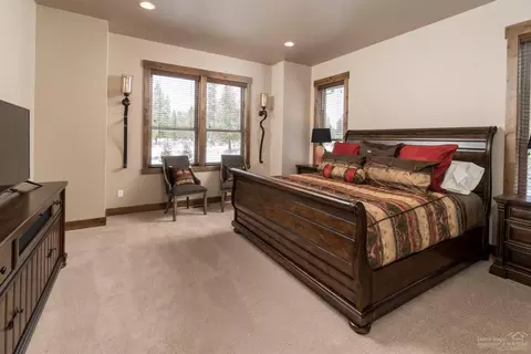56942 Dancing Rock Loop, Bend, OR 97707 photo 9