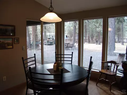 52159 Foxtail Rd, La Pine, OR 97739 photo 5