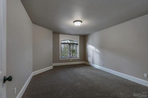 60892 Oasis Pl, Bend, OR 97702 photo 16