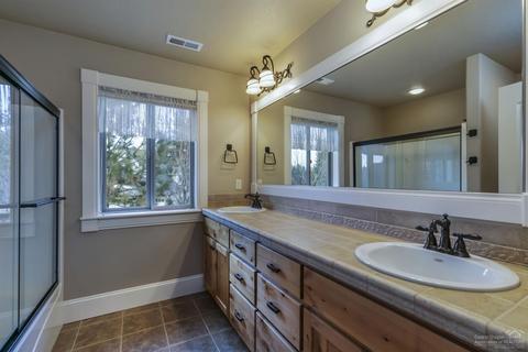 60892 Oasis Pl, Bend, OR 97702 photo 18