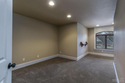60892 Oasis Pl, Bend, OR 97702 photo 15
