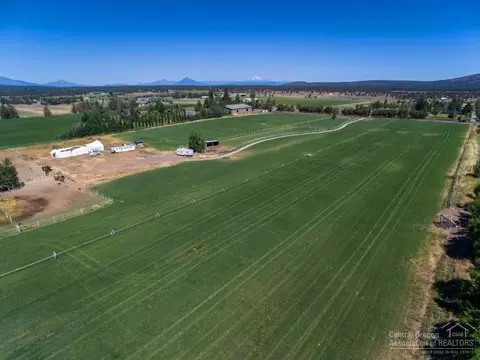 66265 White Rock Loop, Bend, OR 97701 photo 12