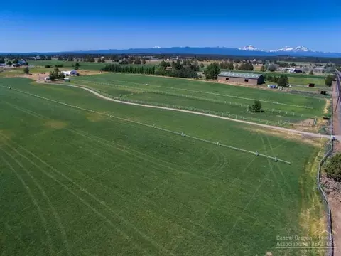66265 White Rock Loop, Bend, OR 97701 photo 6
